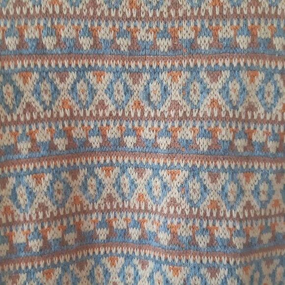 Vintage Knit Patterned Fringe Vest - Picture 3 of 7